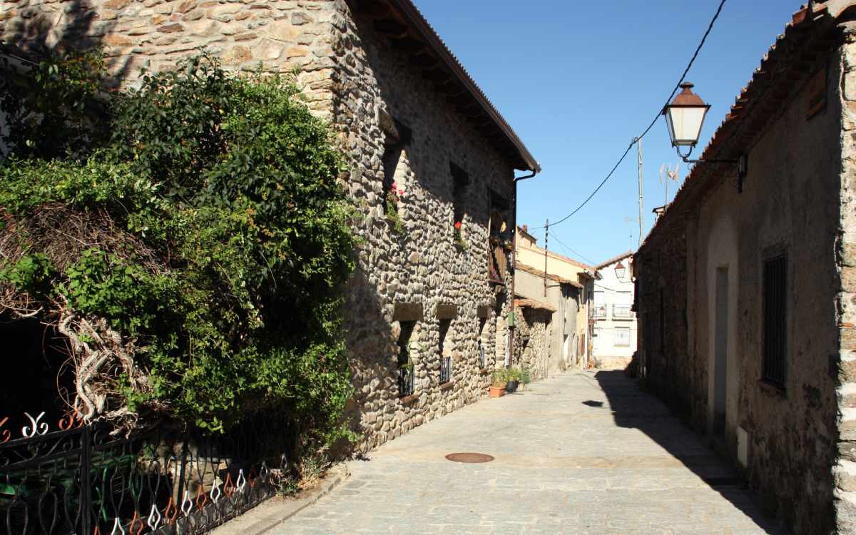 Calle de La Acebeda