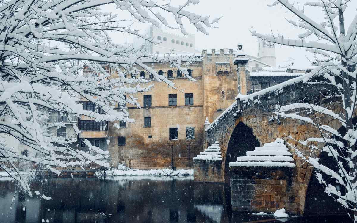 Valderrobres bajo un manto de nieve