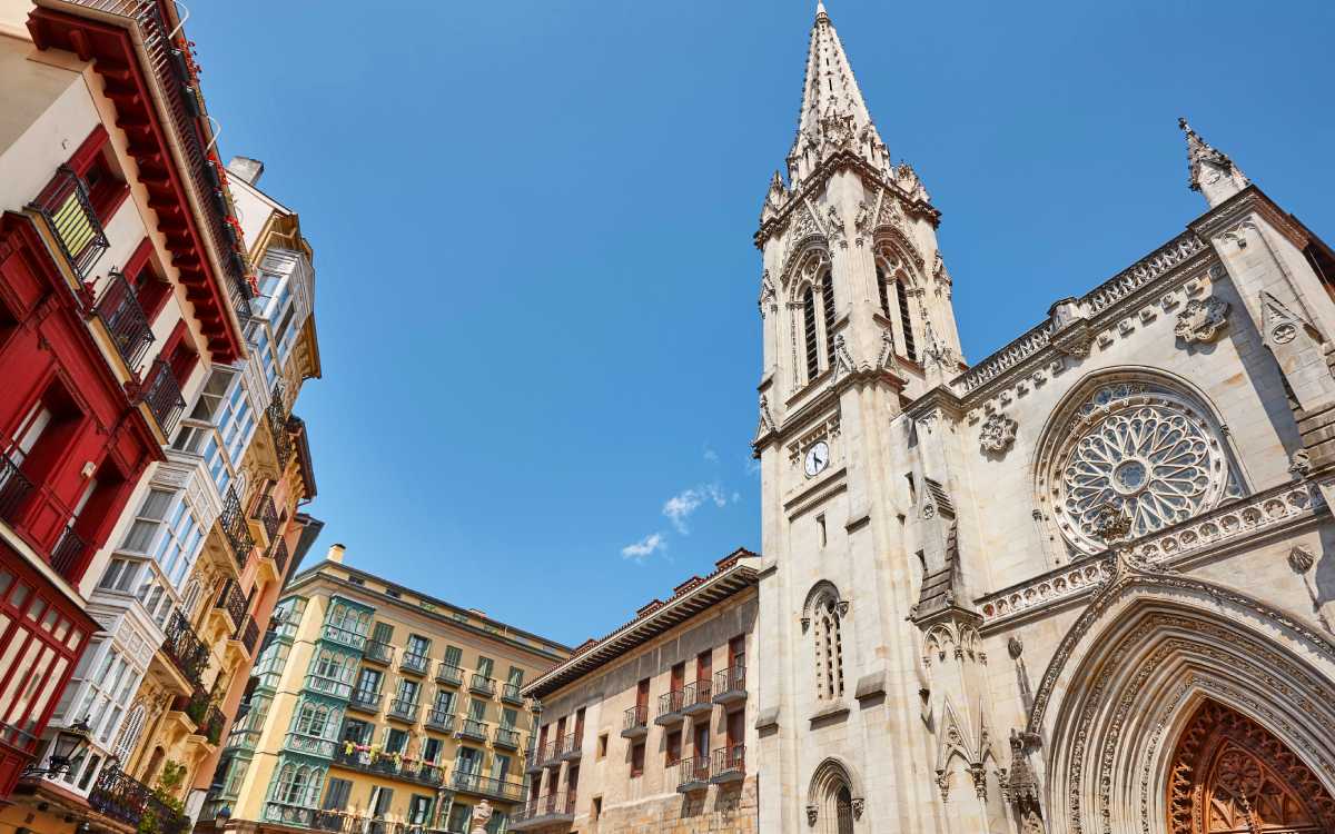 La impresionante catedral de Bilbao. | Shutterstock
