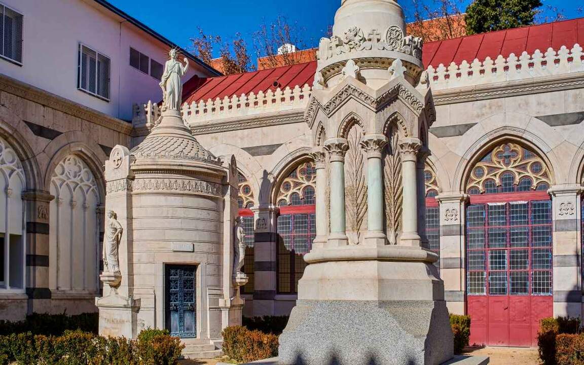 Panteón de España y su Estatua de la Libertad