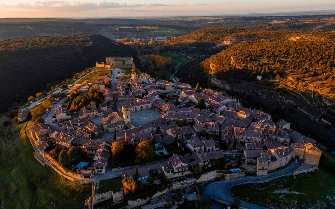 Pedraza y su castillo. | Shutterstock