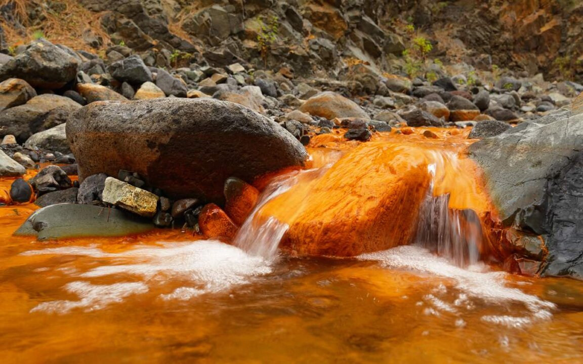 La Cascada de los Colores. | Dreamstime