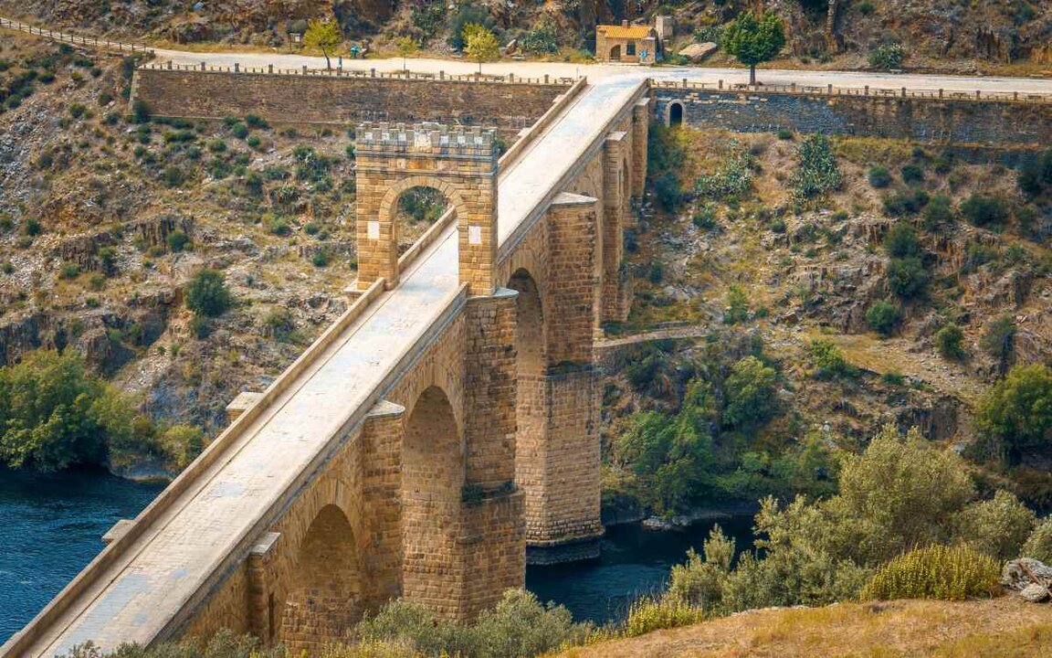 El puente romano más alto del mundo