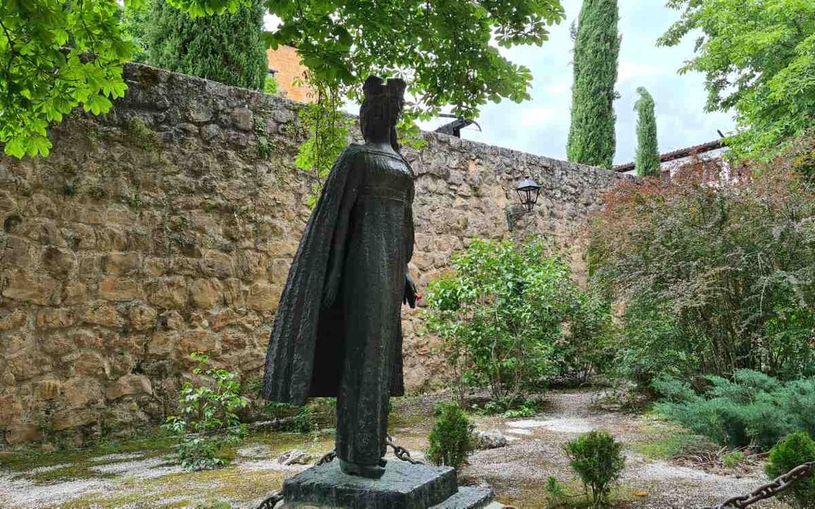 Monumento a la princesa Kristina en Covarrubias