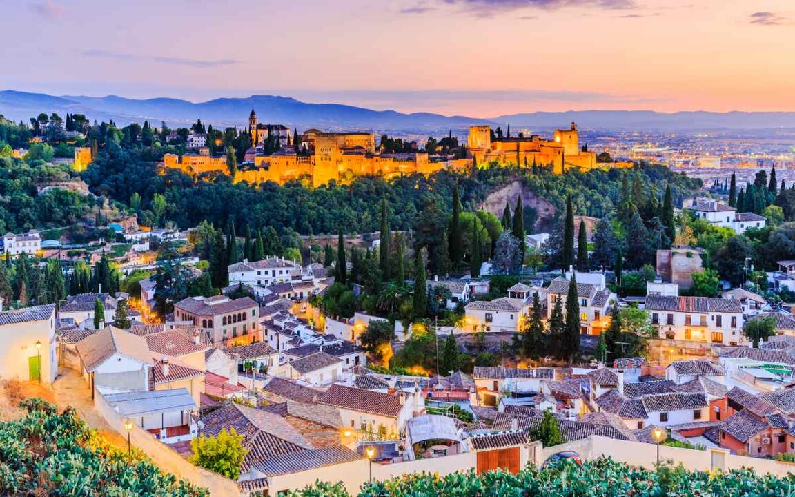 Granada y la Alhambra al atardecer