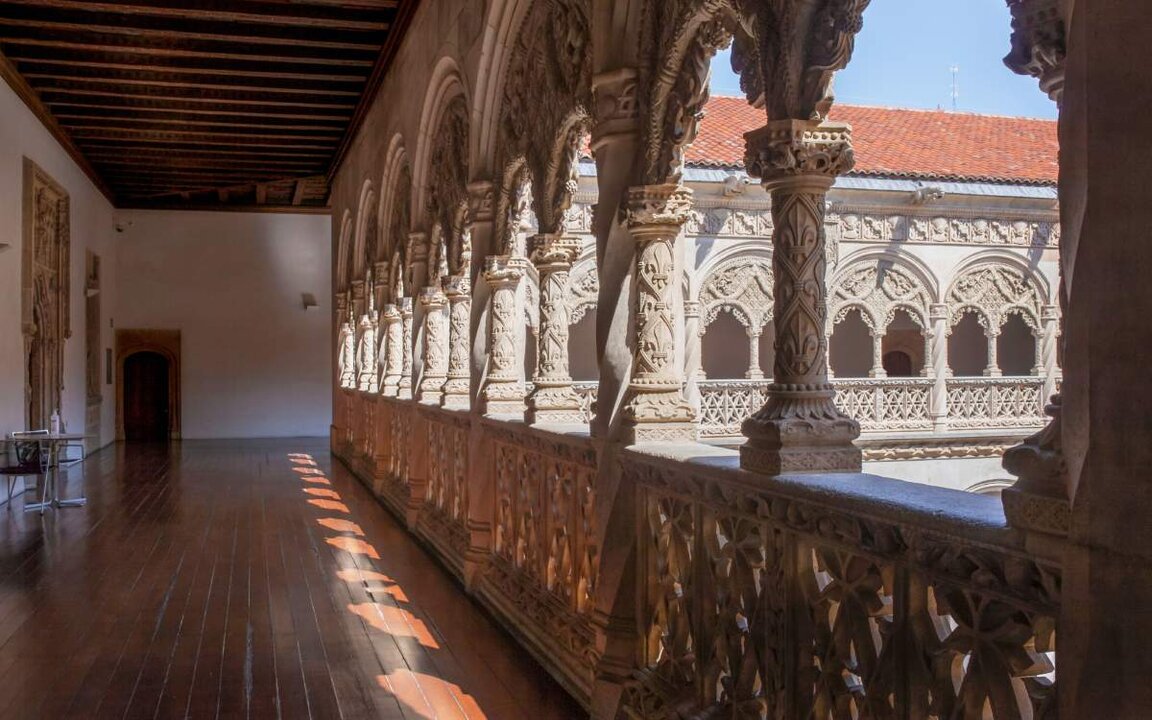 Patio del Colegio de San Gregorio