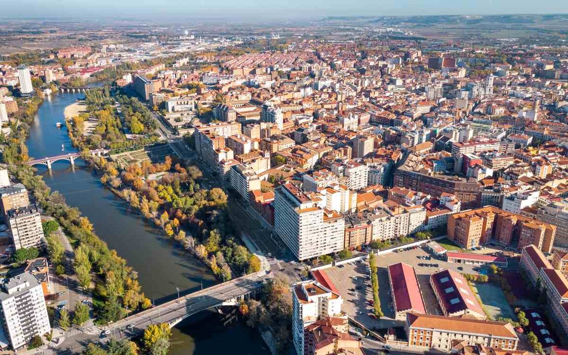 Vista aérea de Valladolid y el río Pisuerga