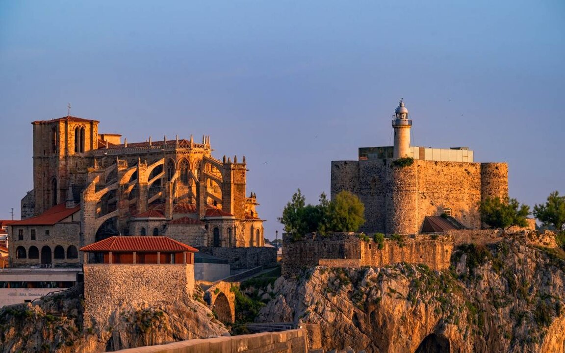 ​ Castro Urdiales