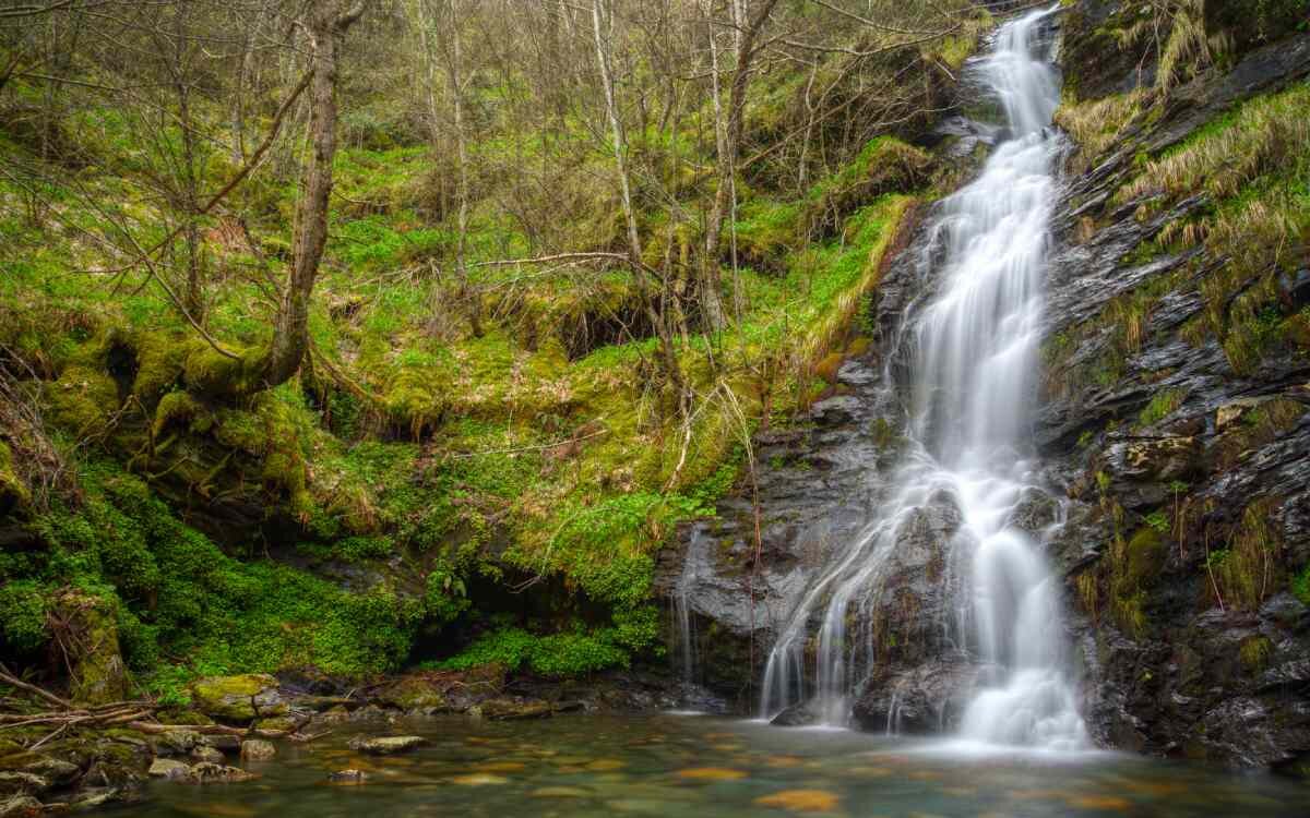 Una de las cascadas en los alrededores de A Seara