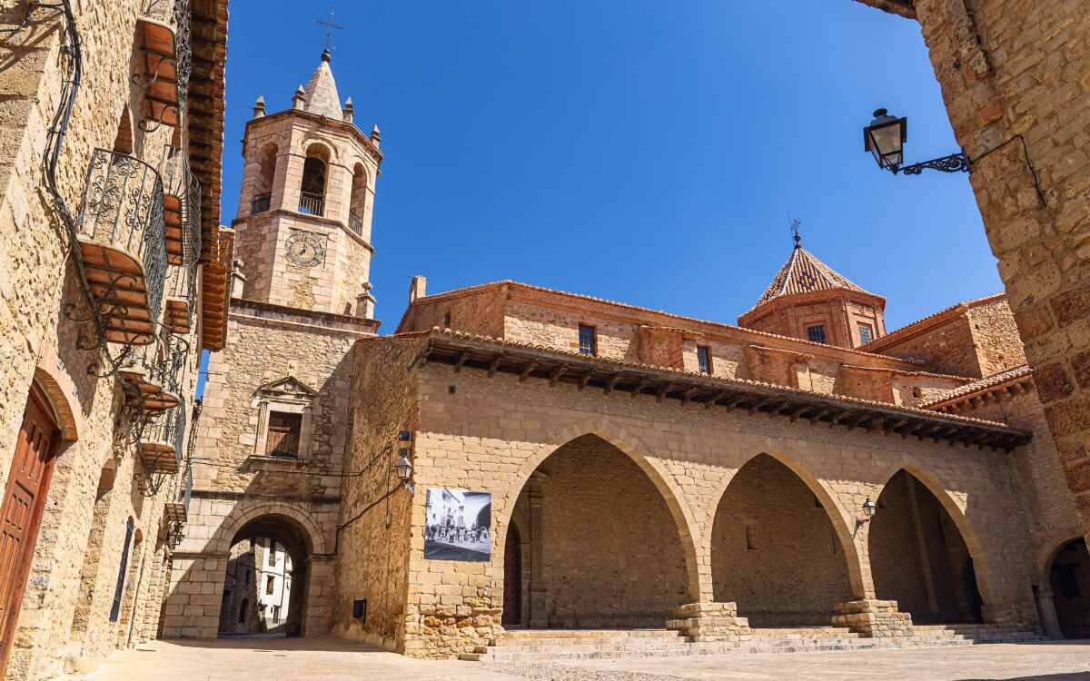 Plaza de Cristo Rey en Cantavieja