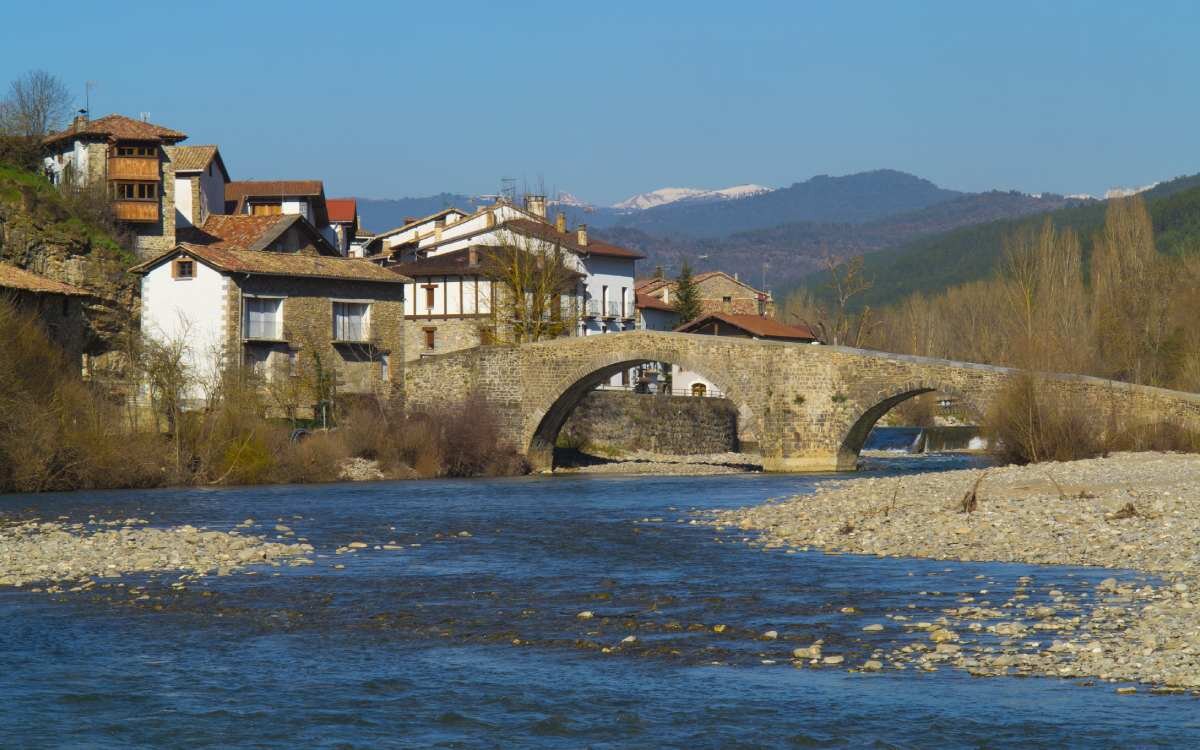 Burgui y su puente