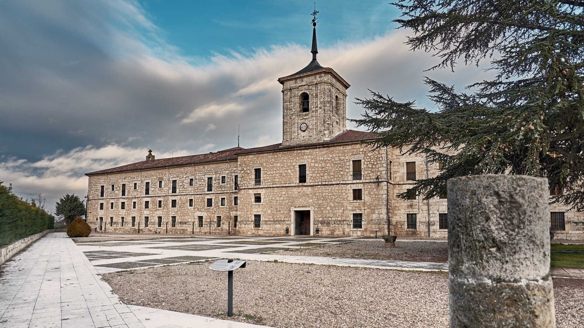 Dueñas