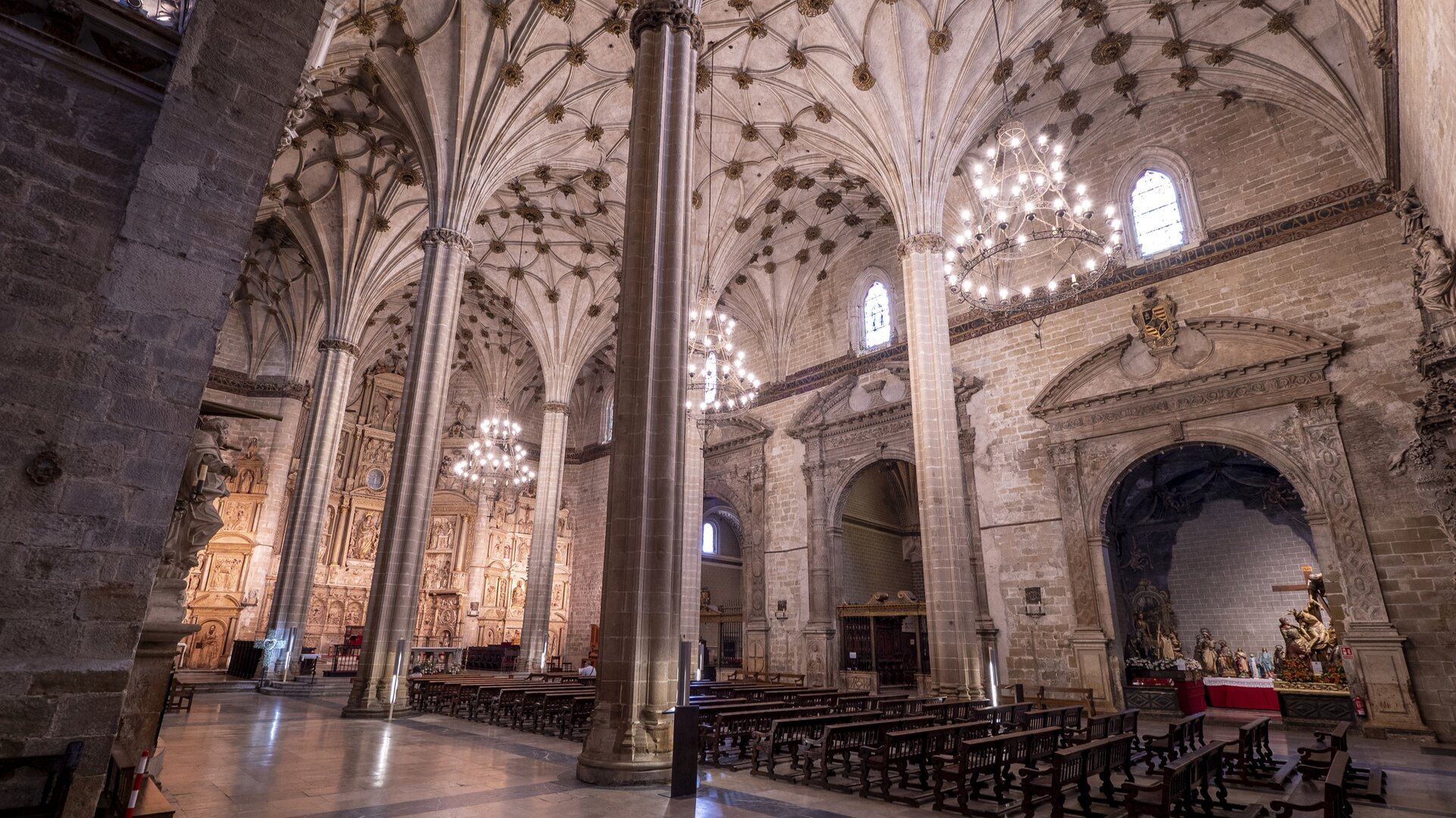 Interior de la Catedral de Barbastro. 