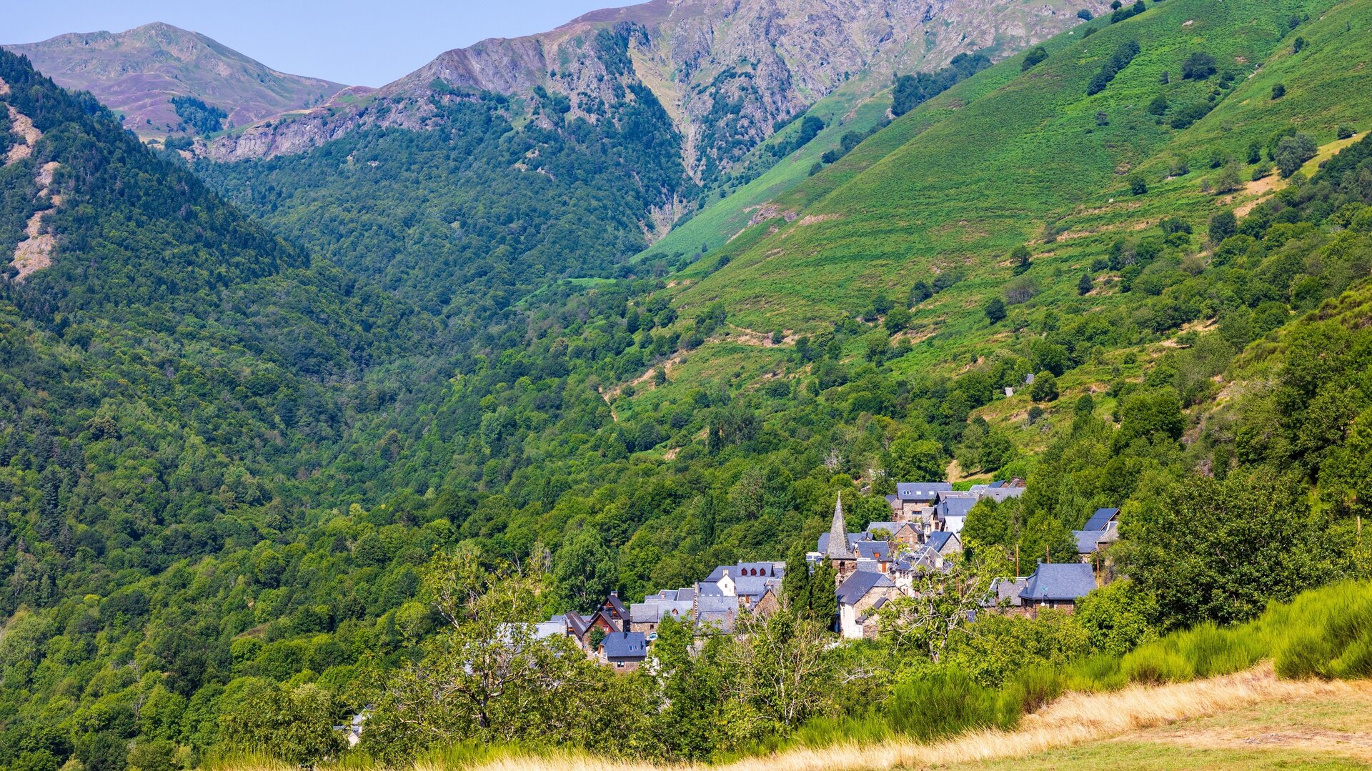 Panorámica de Bausen, en el Valle de Arán