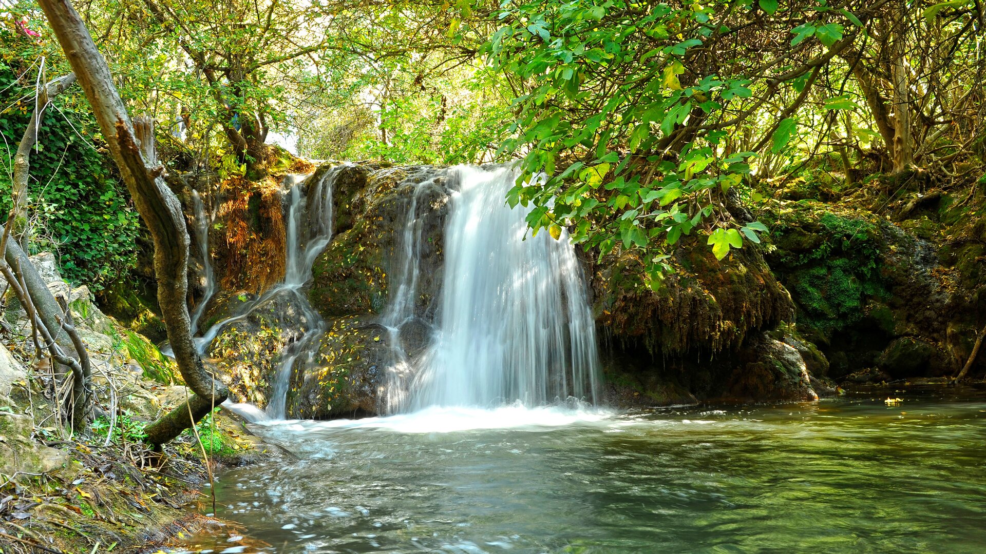 Las Cascadas del Huéznar, un oasis de naturaleza y calma
