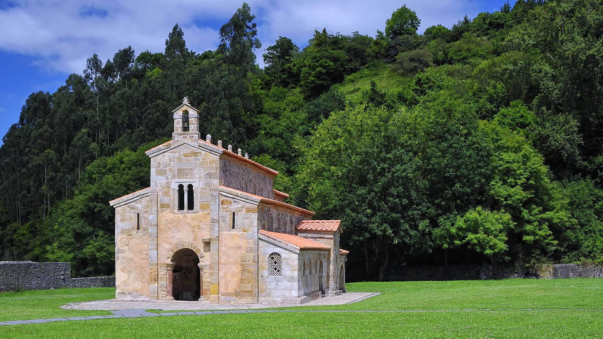 San Salvador de Valdediós