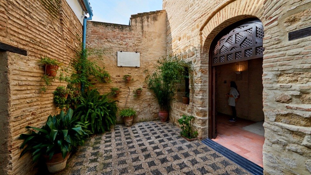 Patio de entrada a la Sinagoga de Córdoba