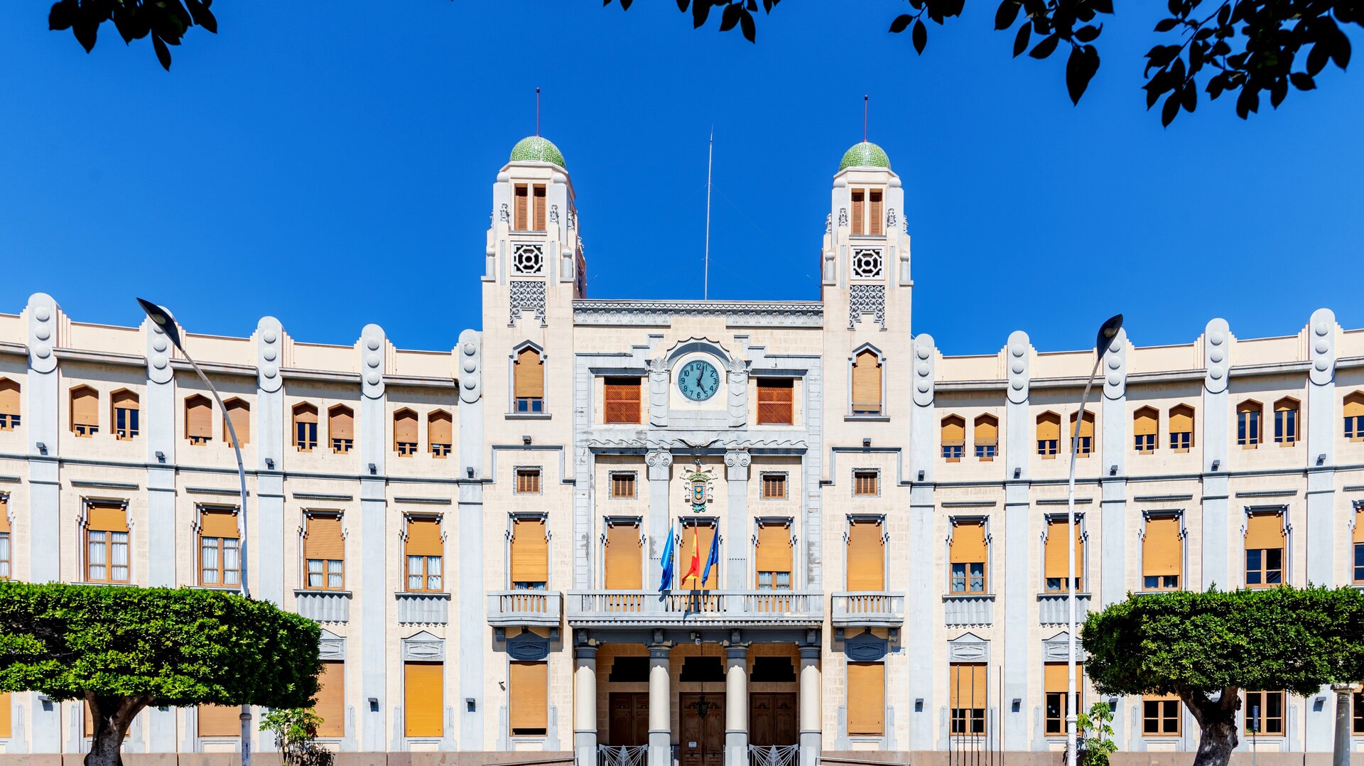 Ayuntamiento de Melilla, de estilo modernista.