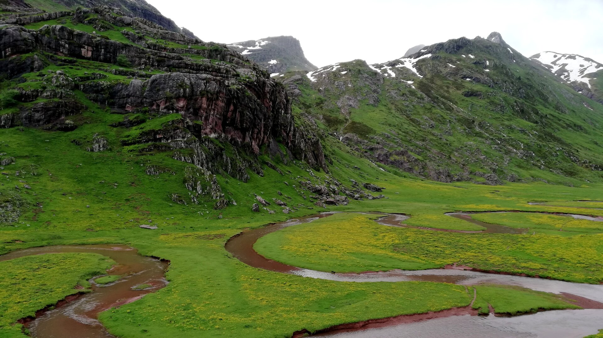 Valle de Hecho, en el entorno de Javierregay. | Dreamstime