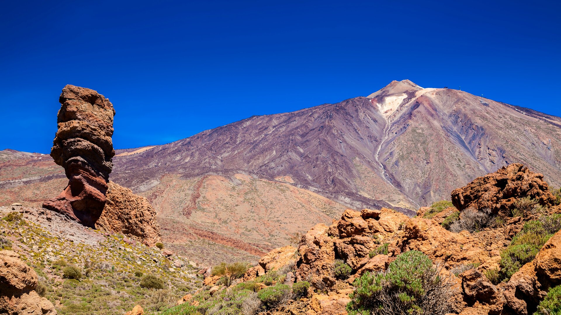 Roque de Cinchado, en el Parque Nacional del Teide.