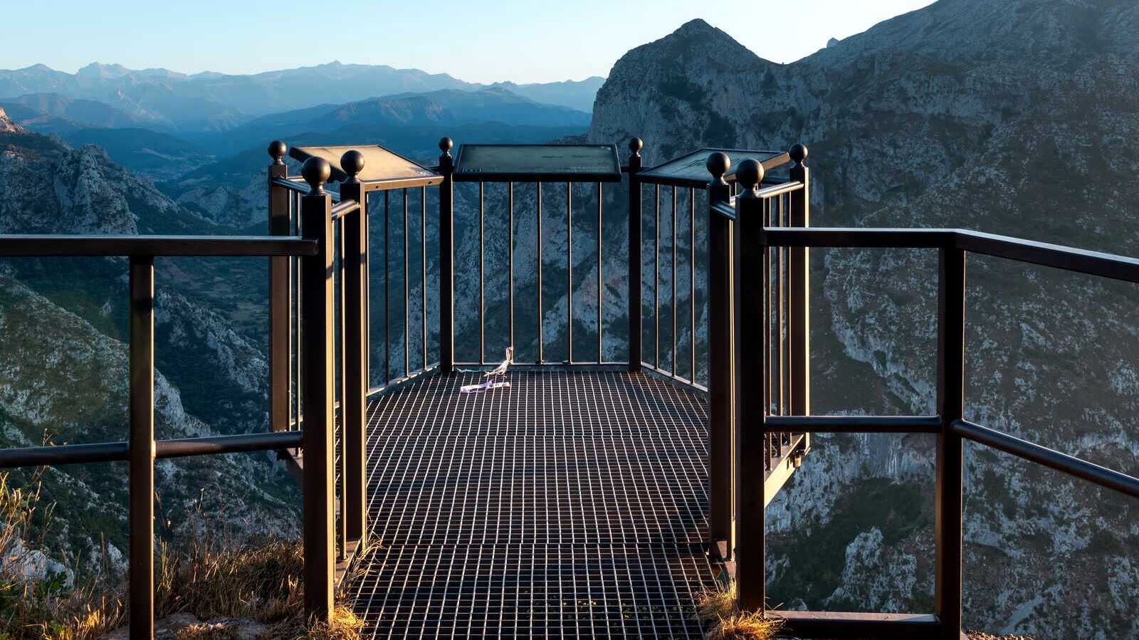 Mirador de Santa Catalina, en los Picos de Europa. | Dreamstime