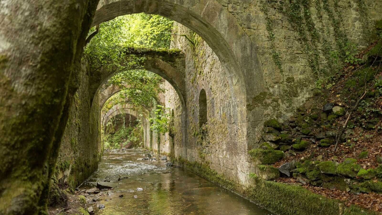 Ruinas de la  Real Fábrica de Municiones. | Dreamstime