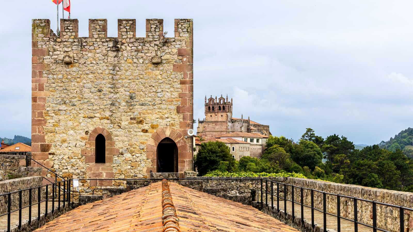 Vistas desde el Castillo del Rey. | Shutterstock