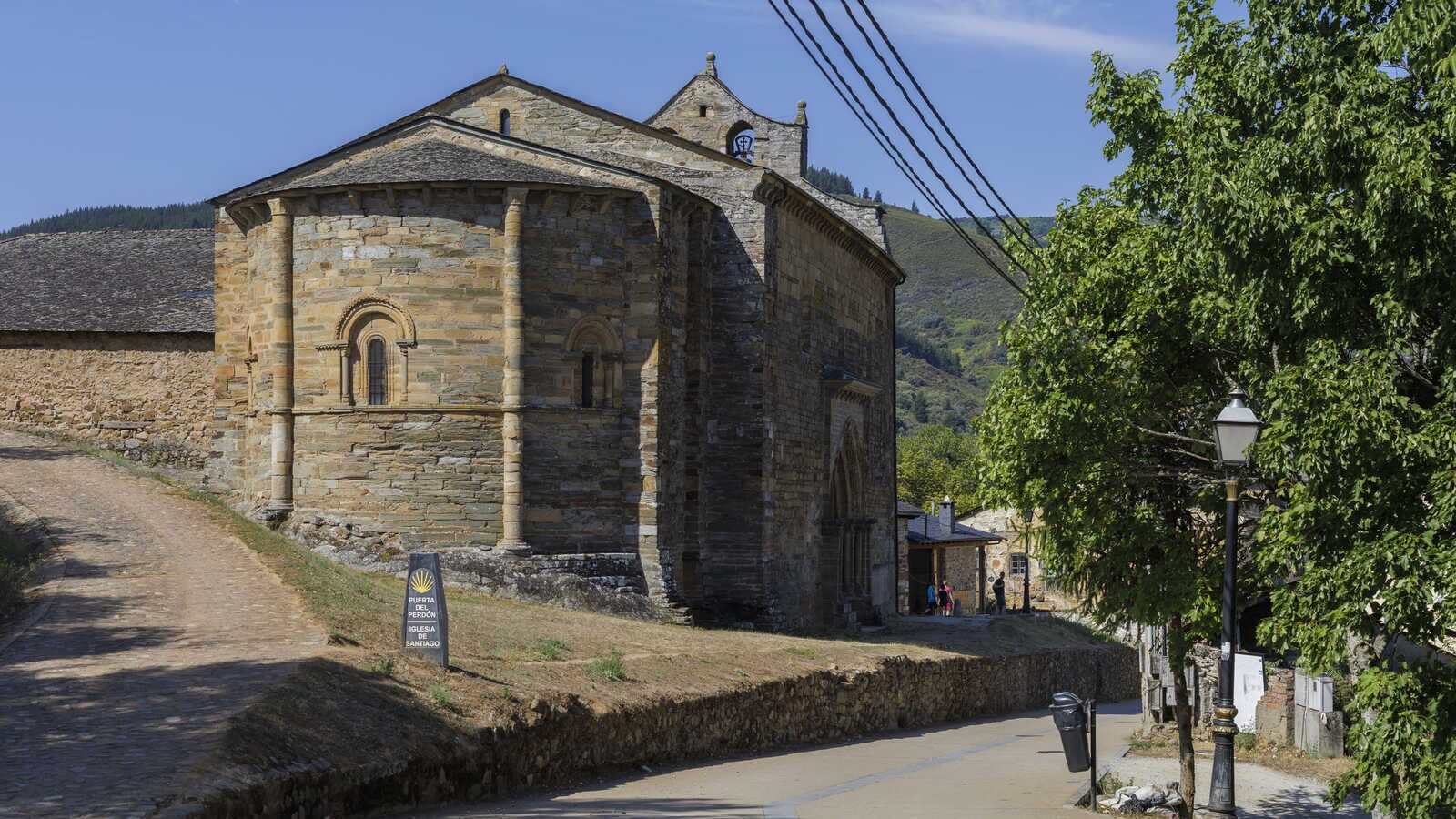 Iglesia de Santiago en Villafranca del Bierzo