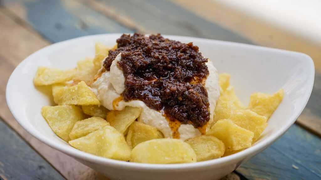 01_bravas-1024x819