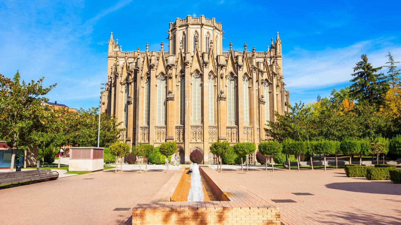 La emblemática Catedral Nueva de Vitoria