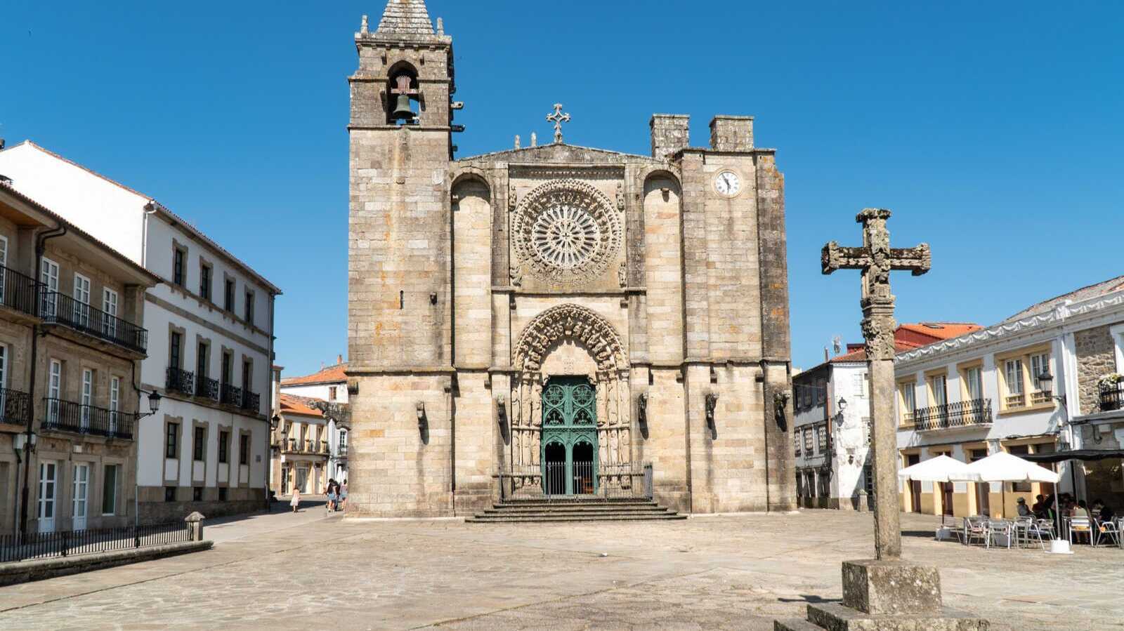 Iglesia de San Martiño en Noia