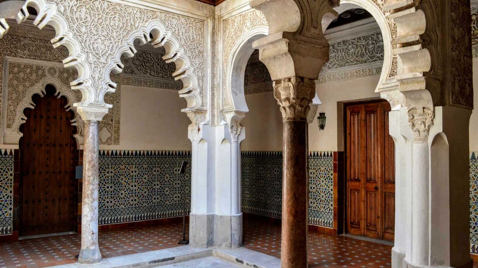 Real Monasterio de Santa Clara, de estilo mudéjar. | Dreamstime