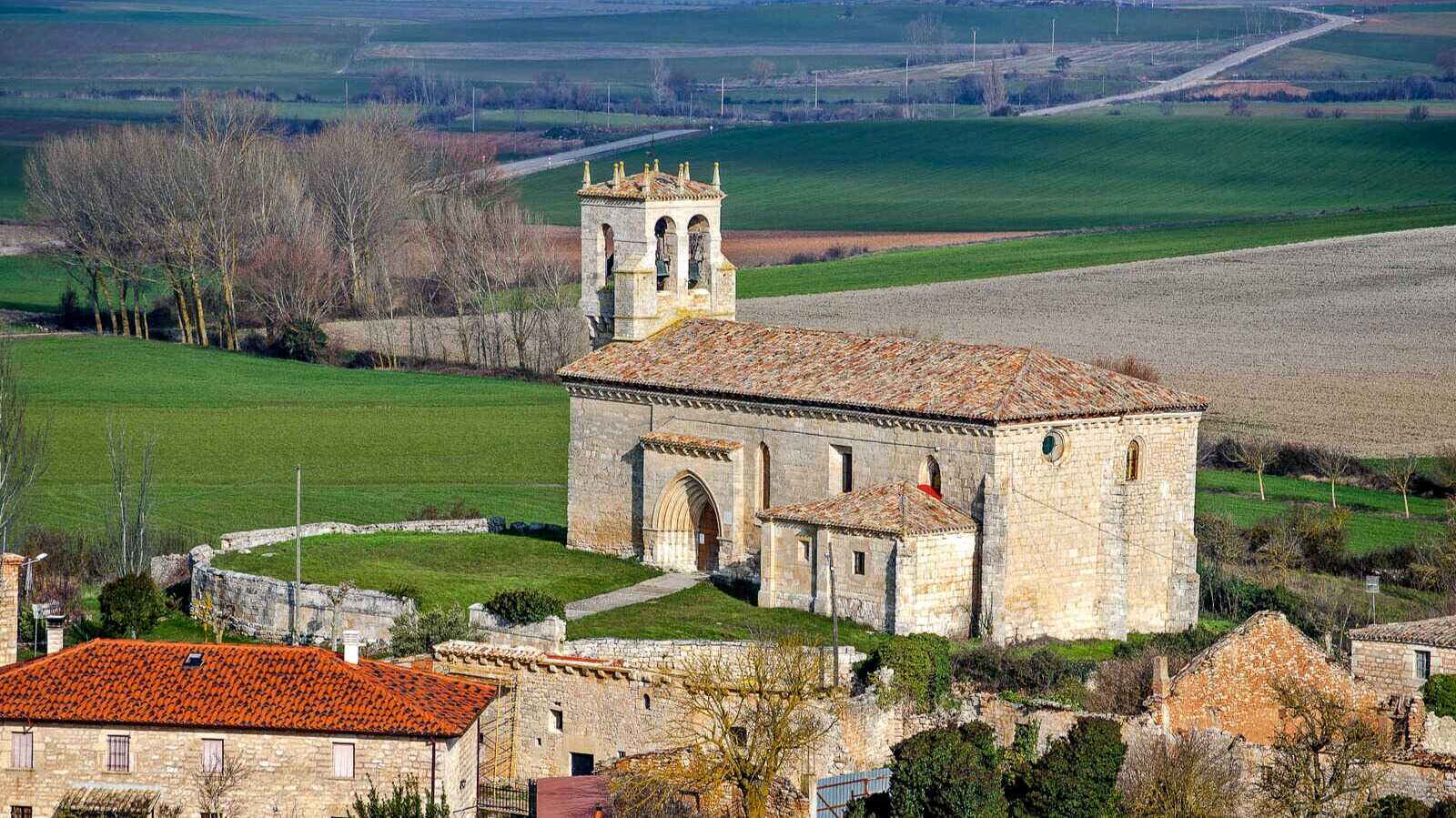 Iglesia de la Asunción, e Olmos de la Picaza. | MottaW, Wikimedia