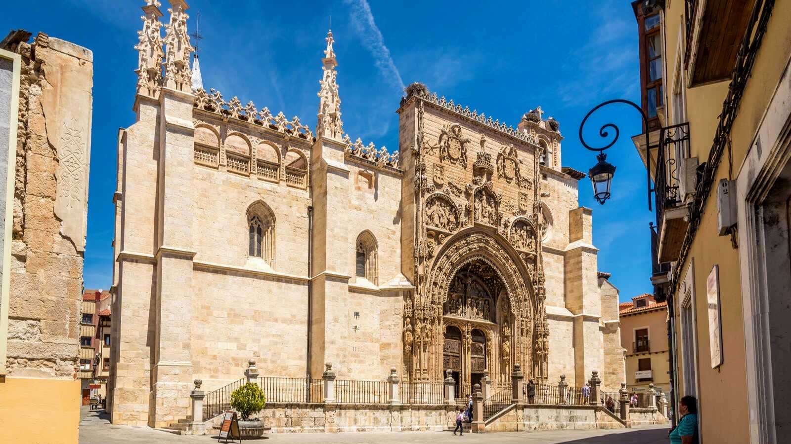 Iglesia de Santa María la Real, en Aranda de Duero. | Shutterstock