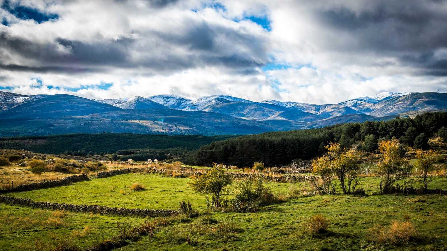 Paisajes de la Sierra de Gredos en Ávila. | Dreamstime