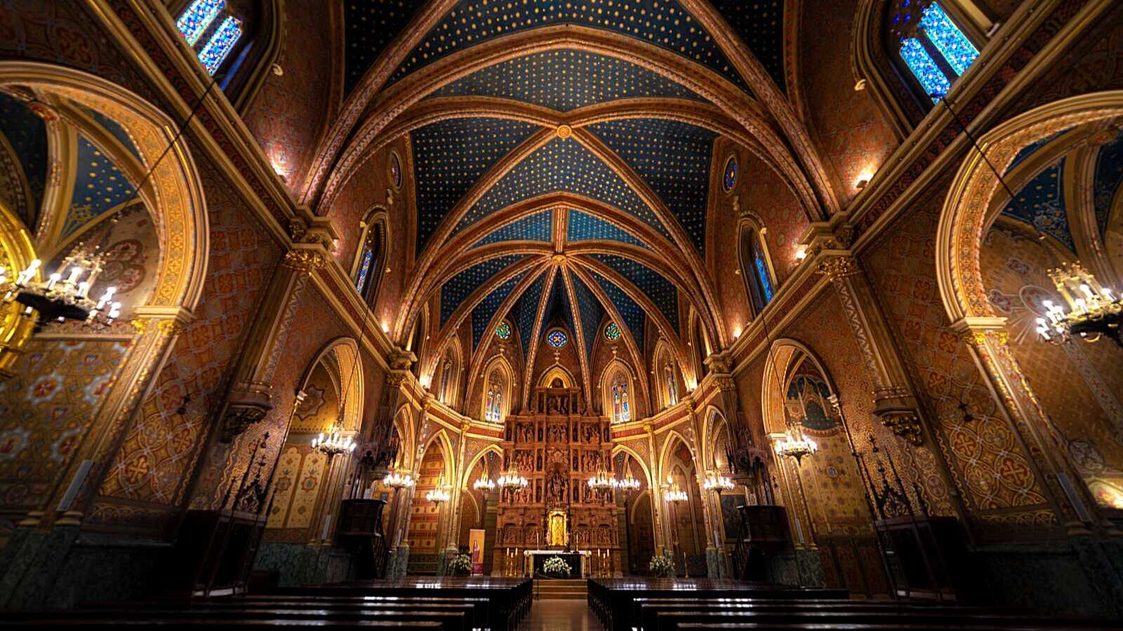 Interior de la Iglesia de San Pedro de Teruel. | Shutterstock