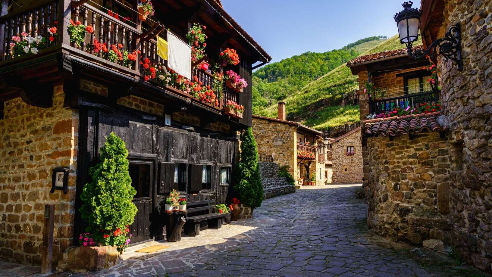 Casas del pueblo. | Shutterstock