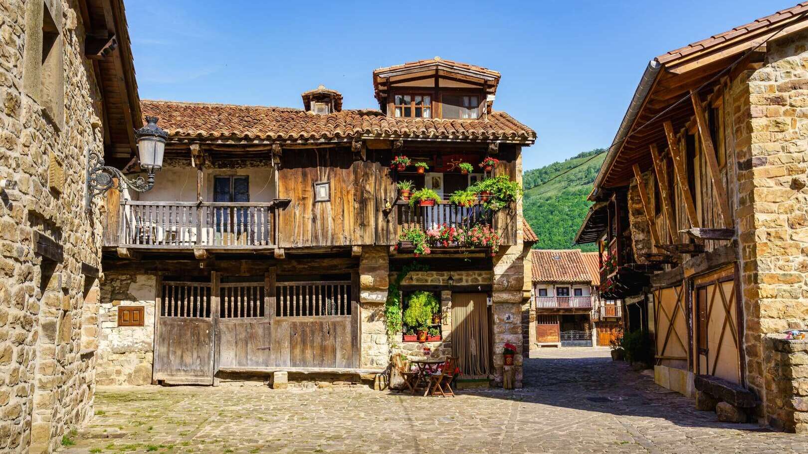 Bárcena Mayor. | Shutterstock