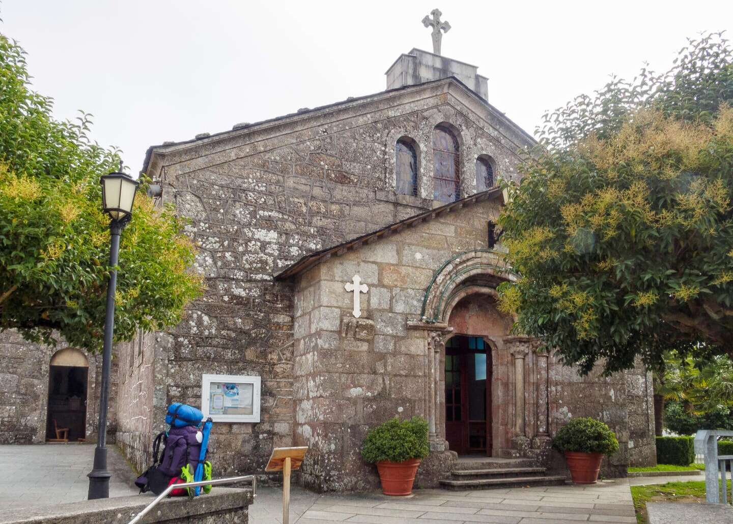 Iglesia de San Tirso en Palas de Rei. | Dreamstime
