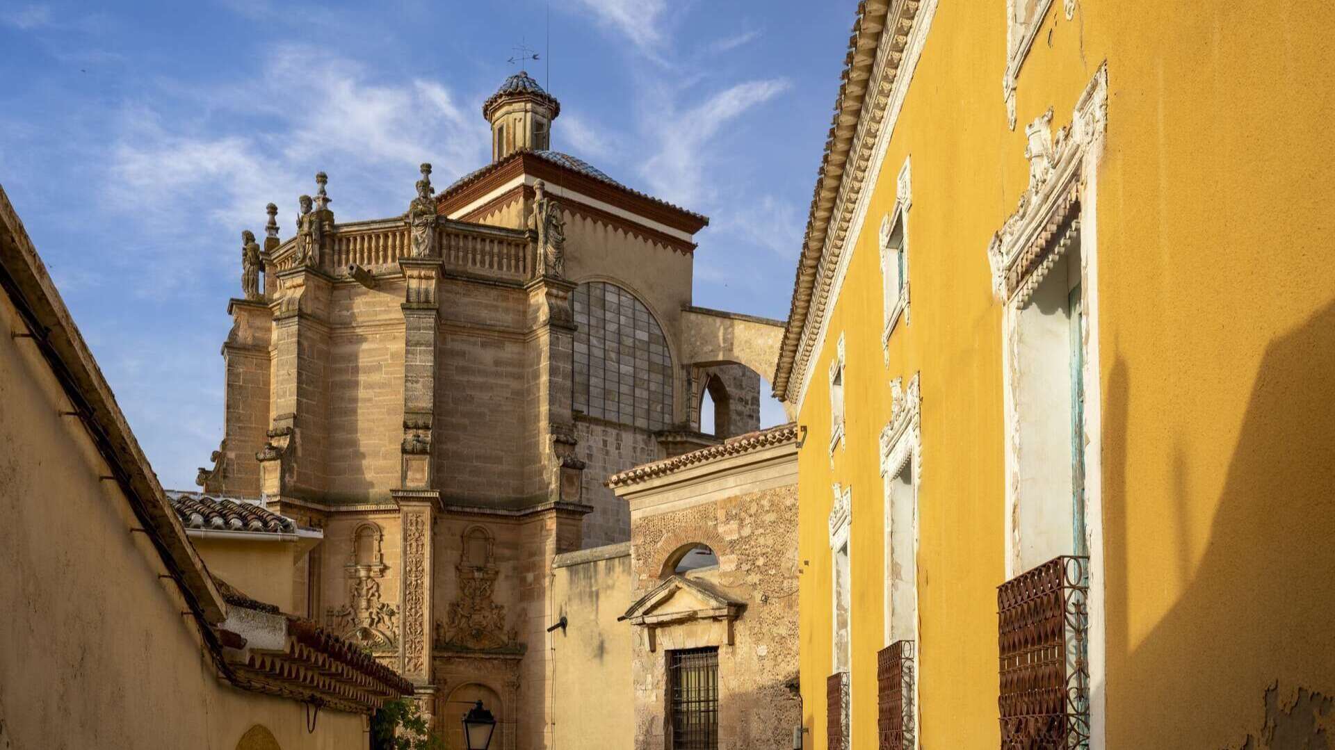 Iglesia de santa María del Salvador. | Dreamstime