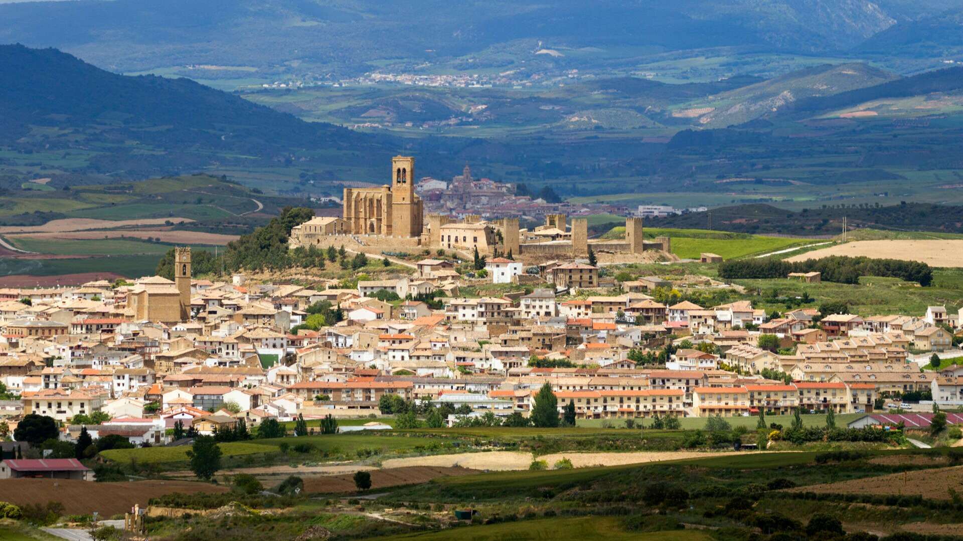 Artajona. | Dreamstime