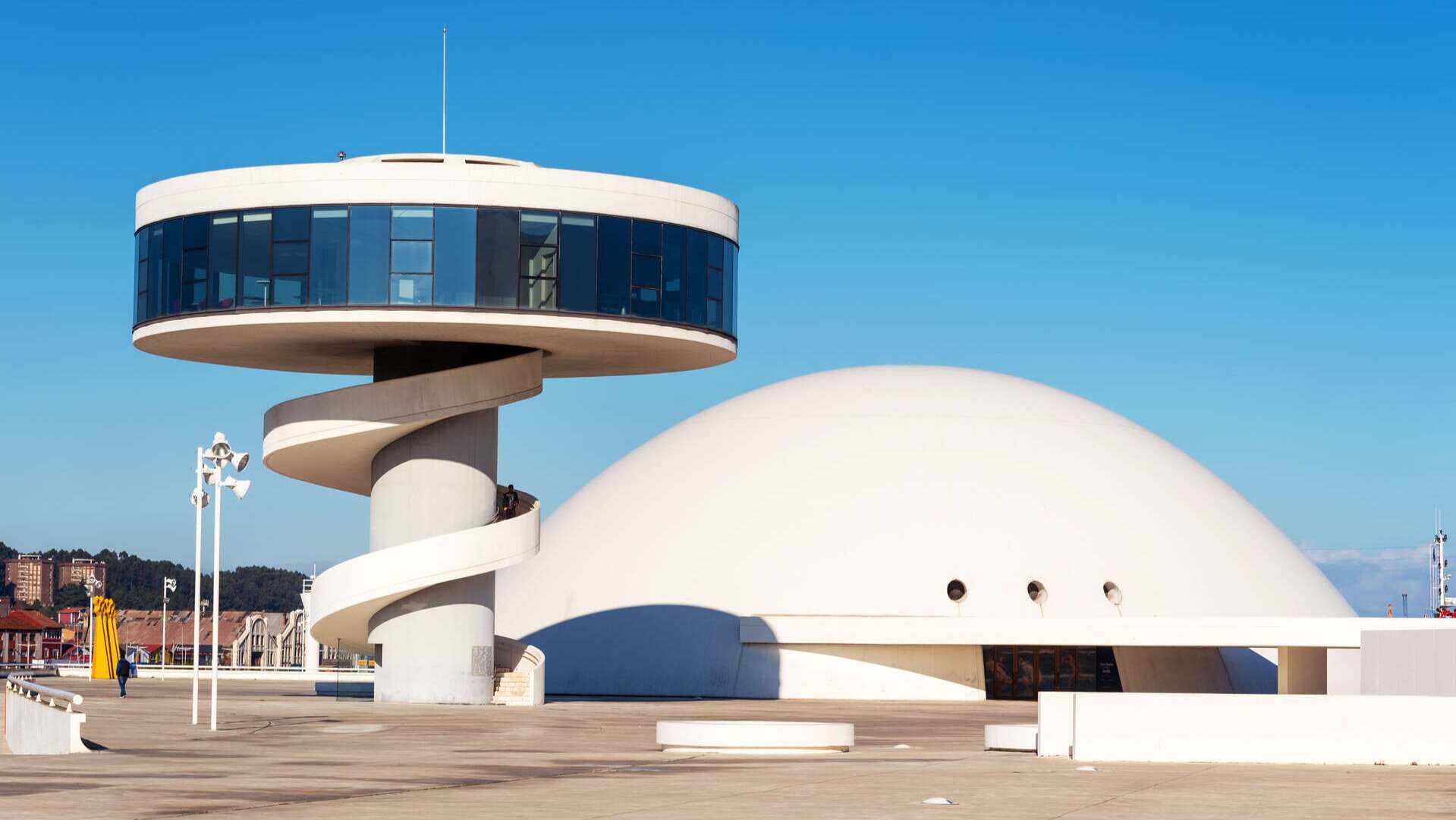 Centro Niemeyer. | Dreamstime