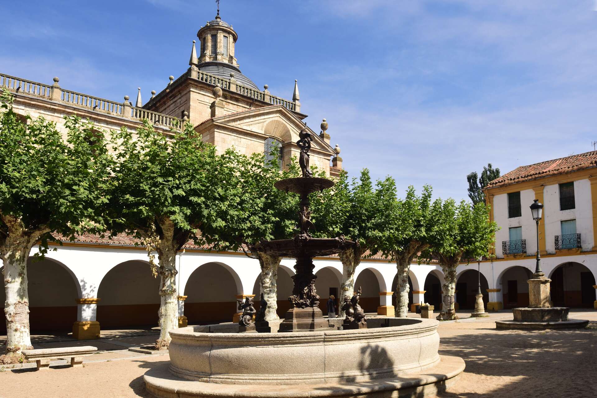 Plaza del Buen Alcalde. | Shutterstock