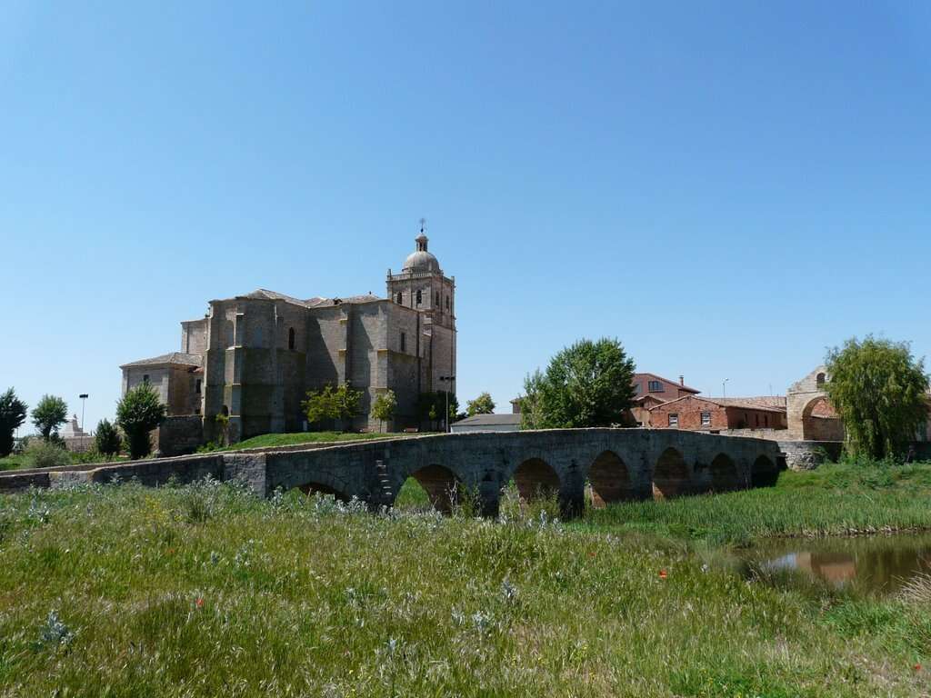 Puente e iglesia de Villasandino