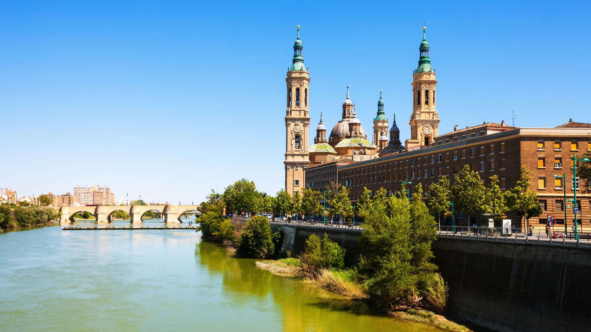 Zaragoza, en Aragón.