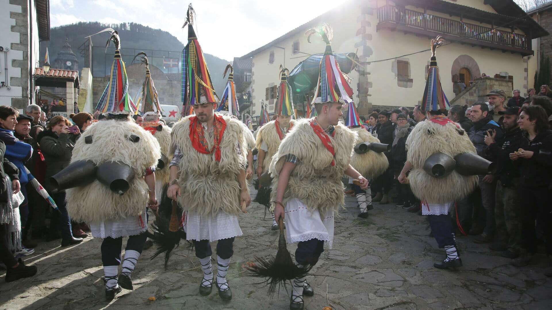 Joaldunak en el carnaval de Zubieta.