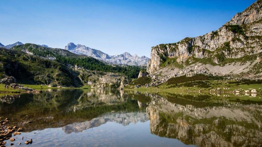 Lagos de Covadonga. | Shutterstock