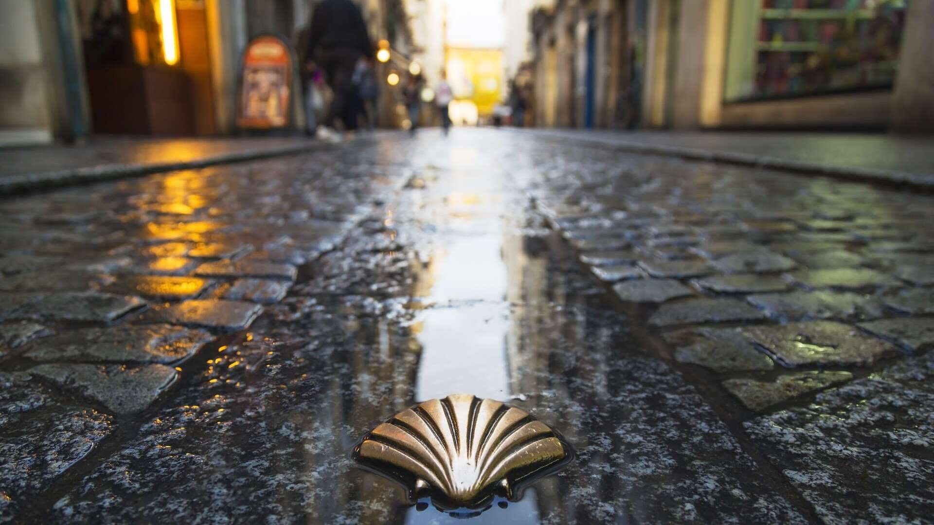 Símbolo del Camino de Santiago en Burgos. | Shutterstock