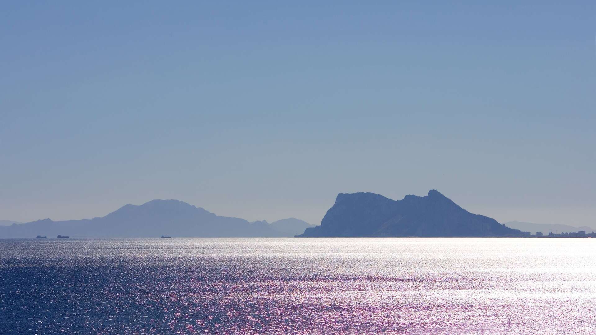 Vistas de Gibraltar y África desde España. | Dreamstime