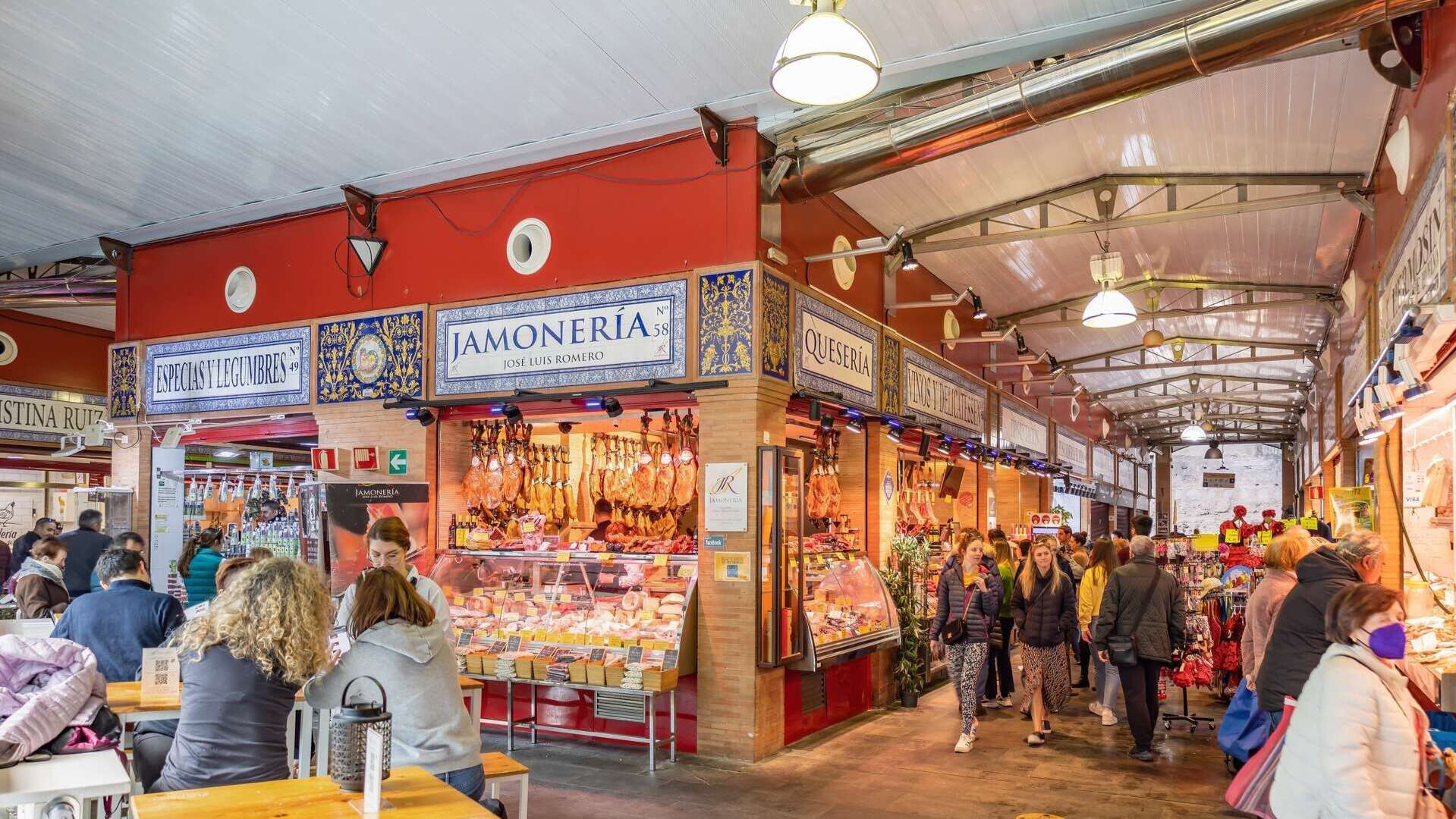 Mercado de Triana, Sevilla. | Shutterstock